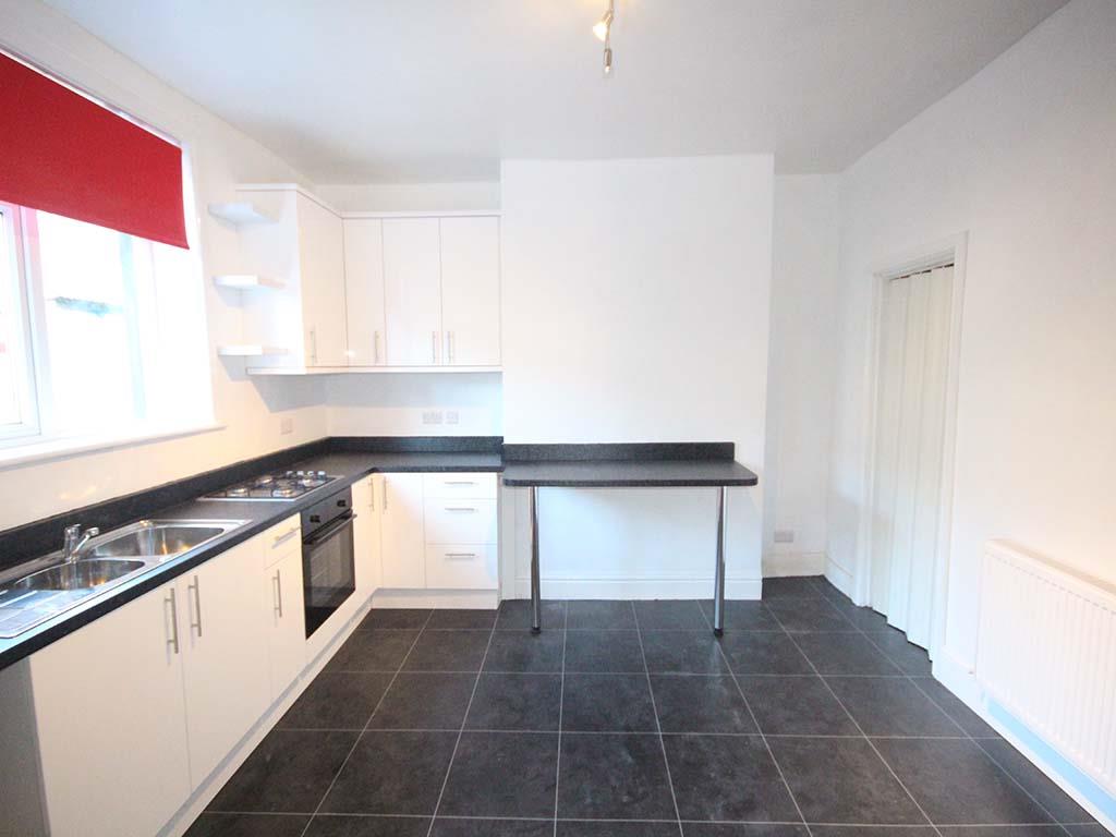 2 bedroom mid terrace house Let Agreed in Earby - IMG_4789.jpg